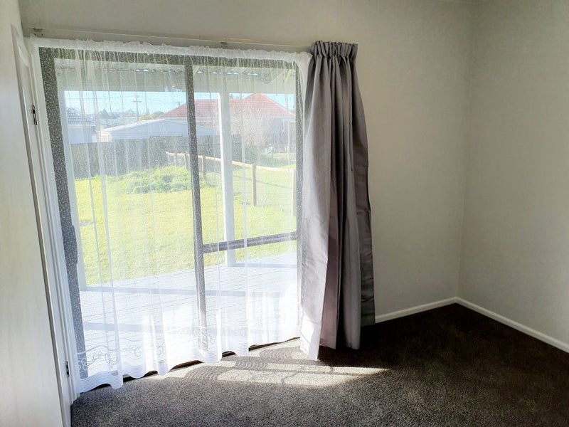 33 Johnstones Road, Otara, Auckland - Carousel 18