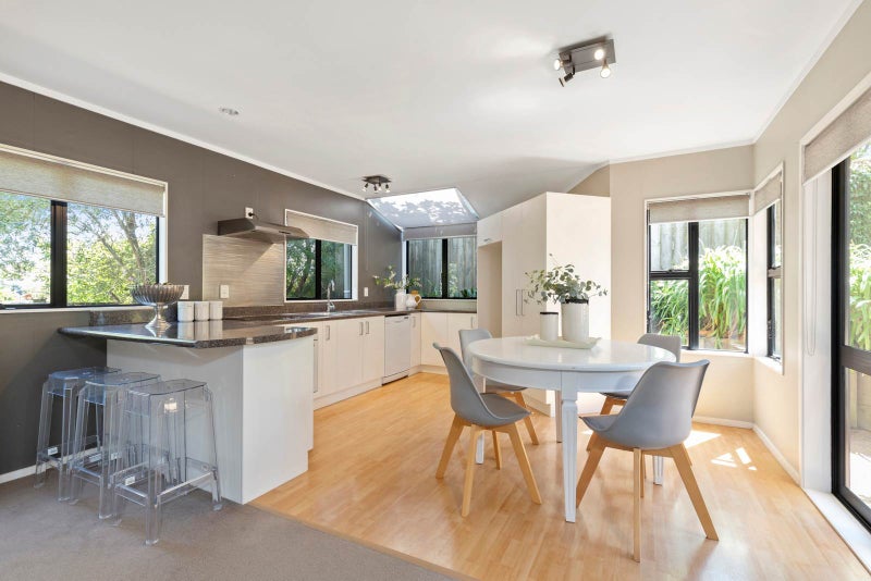 5A Beckenham Avenue, Royal Oak, Auckland - Carousel 1