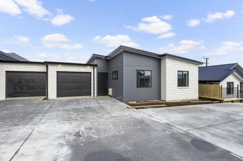 2/225 Baverstock Road, Grandview Heights, Hamilton - Carousel 2