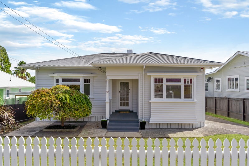 52 Methuen Road, New Windsor, Auckland - Carousel 1
