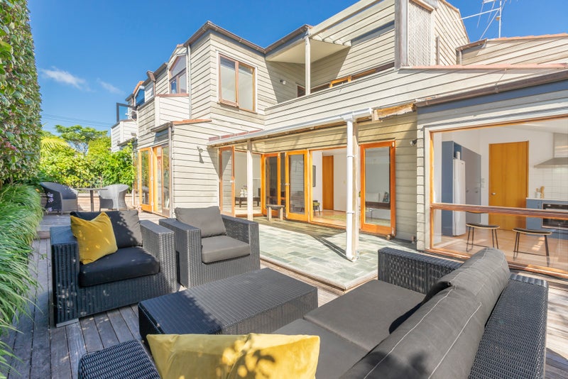 12A Wallace Street, Herne Bay, Auckland - Carousel 1