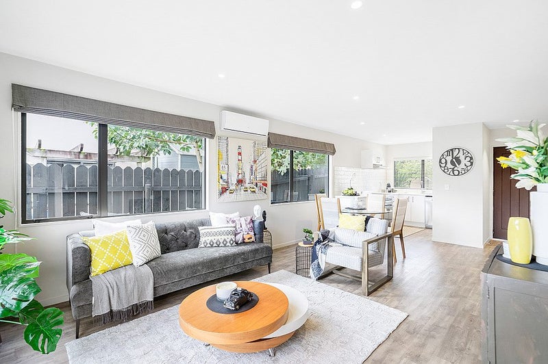 15 Spalding Rise, Golflands, Auckland - Carousel 2