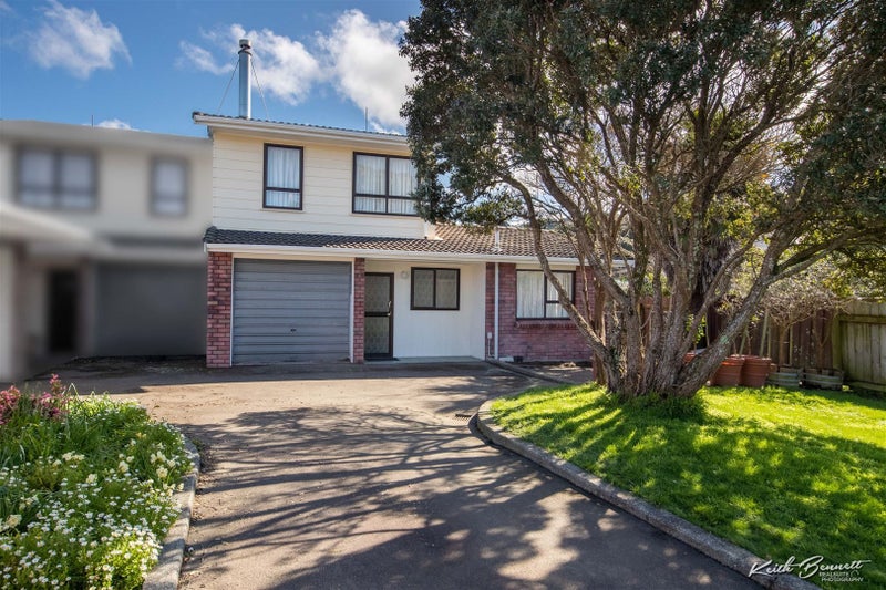 3/3 West Grove, Alicetown, Lower Hutt - Carousel 1