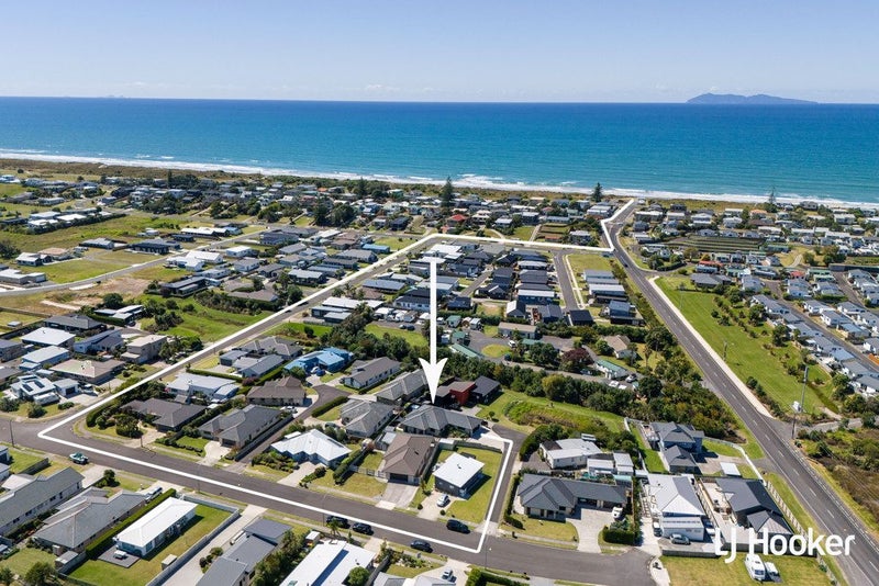 14 Reel Road, Athenree, Waihi Beach - Carousel 2
