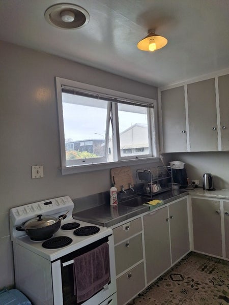 1/932 Colombo Street, St Albans, Christchurch - Carousel 1