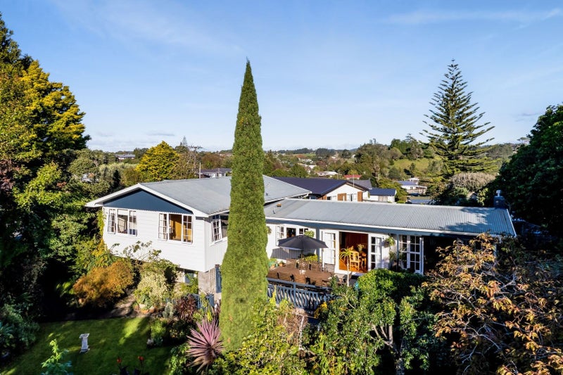 27 Durham Avenue, Welbourn, New Plymouth - Carousel 2