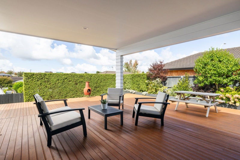 107 Farnborough Drive, Grandview Heights, Hamilton - Carousel 2