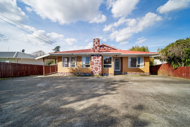 8 Tindall Crescent, Otara, Auckland - Carousel 2