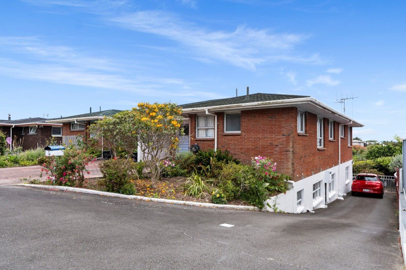 5 Western Road, Otumoetai, Tauranga - Carousel 1