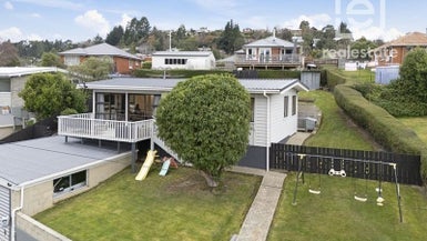 483 Kaikorai Valley Road, Bradford, Dunedin - Carousel 1
