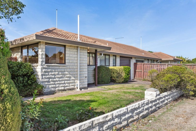 2/2 Thornhill Place, Sockburn, Christchurch - Carousel 2
