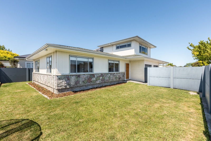 33 Avenue Road, Greenmeadows, Napier - Carousel 1