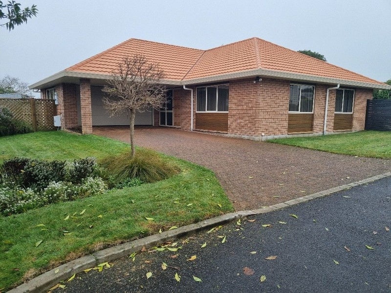 59 Harrowfield Drive, Harrowfield, Hamilton - Carousel 1