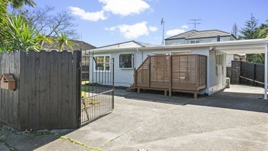 54 Andrew Road, Howick, Auckland - Carousel 1