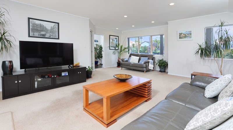 3 San Antonio Way, Henderson, Auckland - Carousel 2