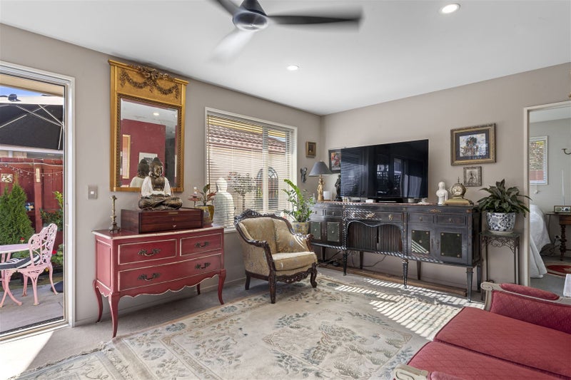 2/19 Orontes Street, Shirley, Christchurch - Carousel 1