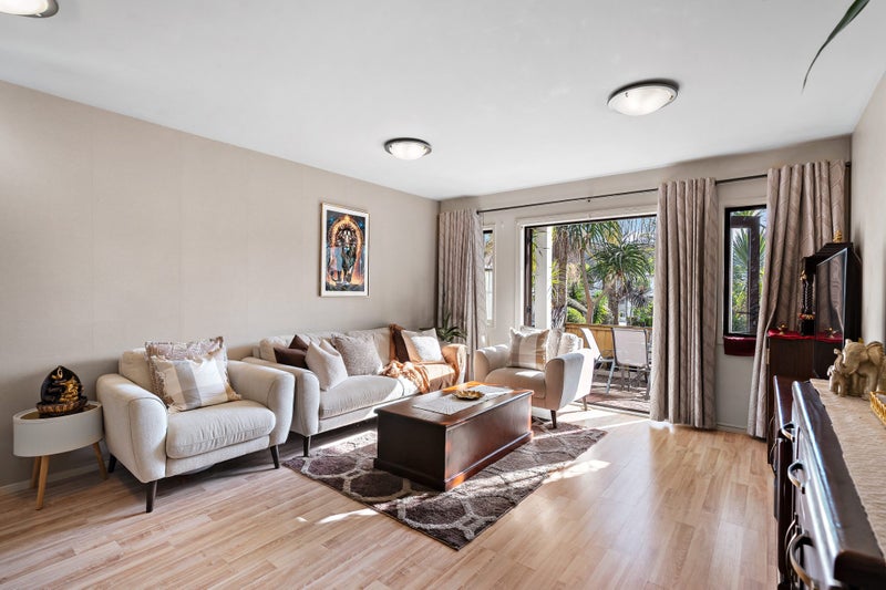 25/92 Bush Road, Albany, Auckland - Carousel 2