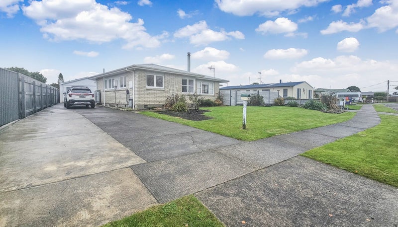 33 Holyrood Street, Taradale, Napier - Carousel 2
