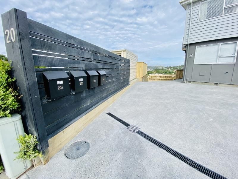 20C Chetwode Grove, Newlands, Wellington - Carousel 18