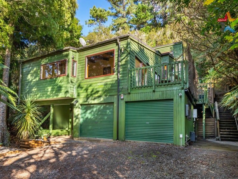 504 Stokes Valley Road, Stokes Valley, Lower Hutt - Carousel 1