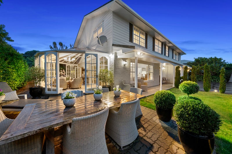 12A Wai-Iti Crescent, Woburn, Lower Hutt - Carousel 2