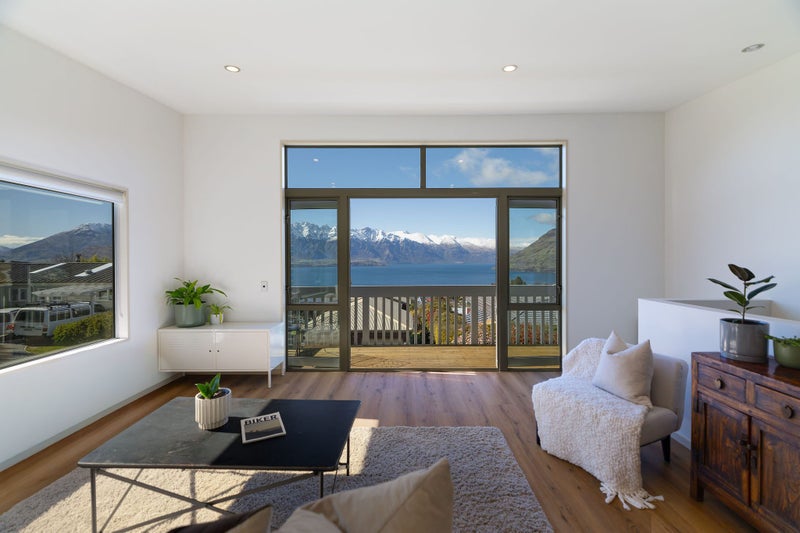 36B Avalon Crescent, Fernhill, Queenstown - Carousel 2