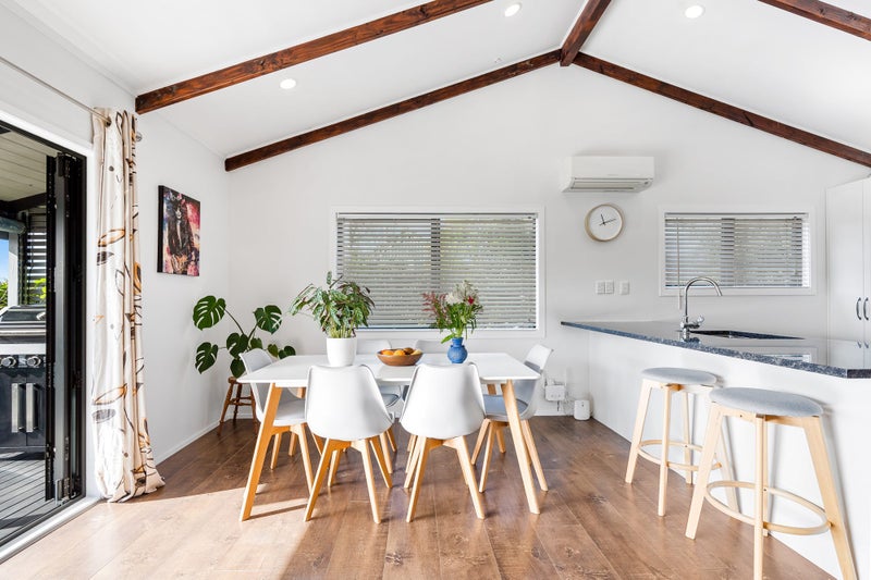 5B Kauri Road, Stanmore Bay, Whangaparaoa - Carousel 1