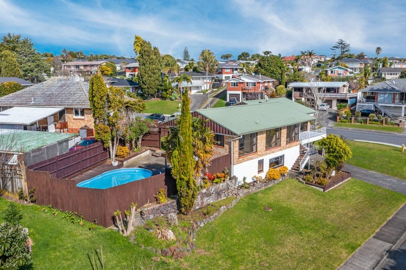 12 David Avenue, Hillpark, Auckland - Carousel 2