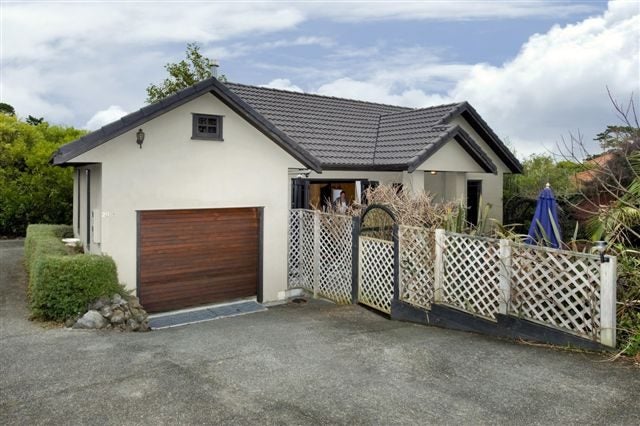 17 Wicklam Lane, Greenhithe, Auckland - Carousel 1