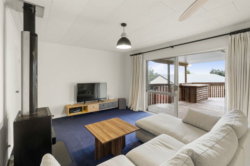 22 Santiago Crescent, Unsworth Heights, Auckland - Carousel 2