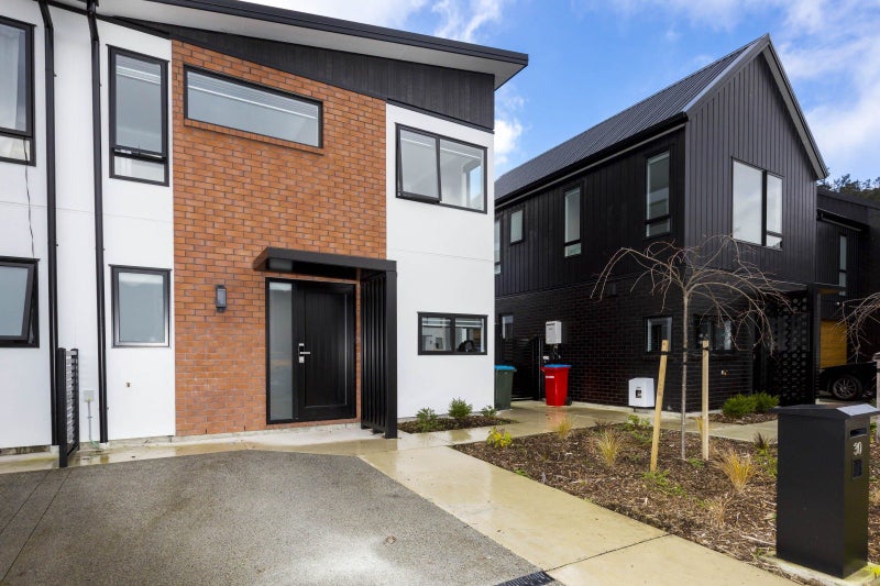 30 Doug Jensen Street, Wallaceville, Upper Hutt - Carousel 24