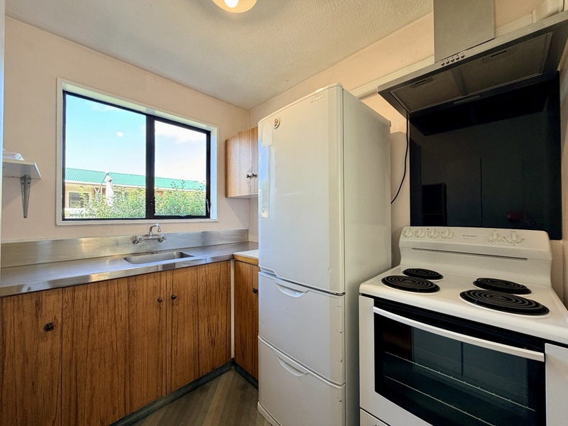 1/23 Newnham Terrace, Upper Riccarton, Christchurch - Carousel 2