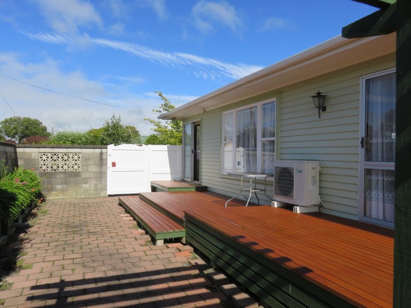 7 Oriana Place, Highbury, Palmerston North - Carousel 2