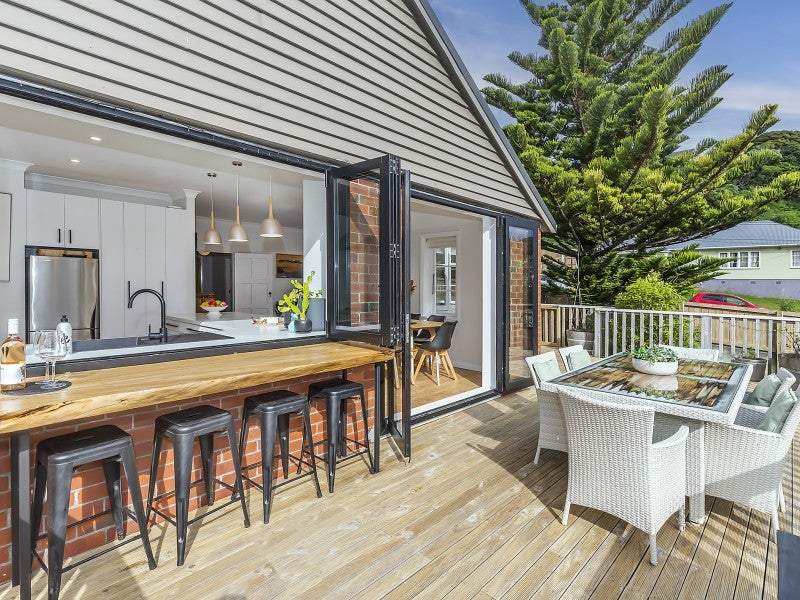 69 Strathmore Avenue, Strathmore Park, Wellington - Carousel 1