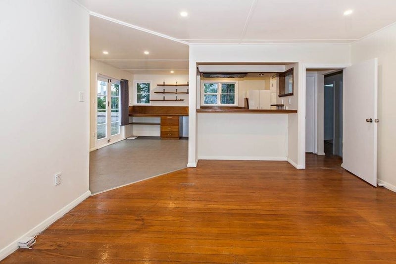 65 Court Crescent, Panmure, Auckland - Carousel 2