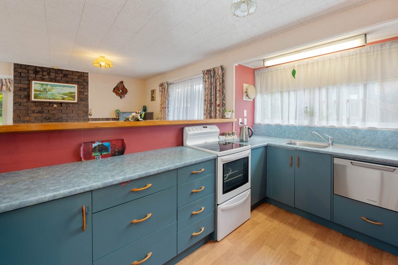 15 Tawavale Street, Pukehangi, Rotorua - Carousel 1