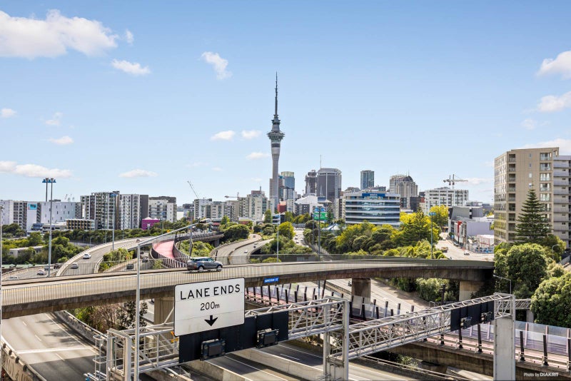 311/5 Howe Street, Auckland Central, Auckland - Carousel 1