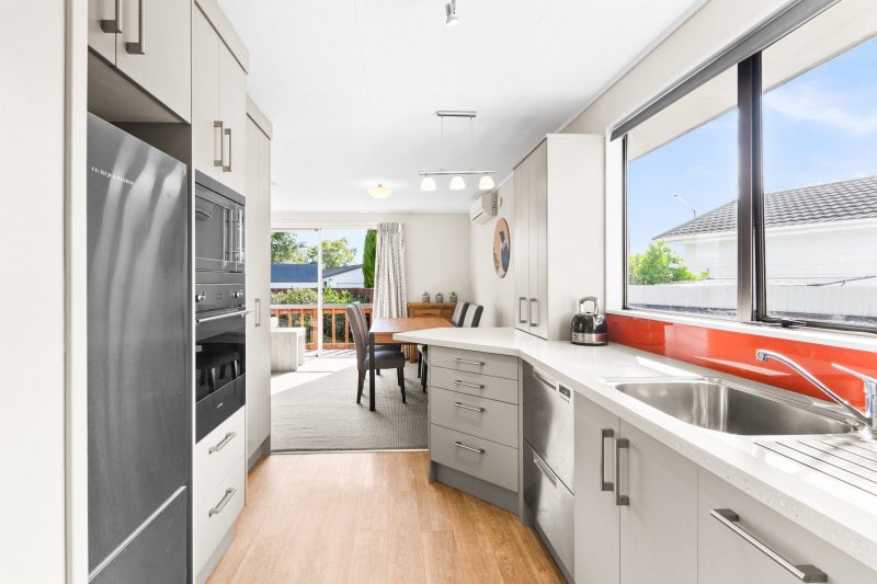 2 Otatara Road, Taradale, Napier - Carousel 2