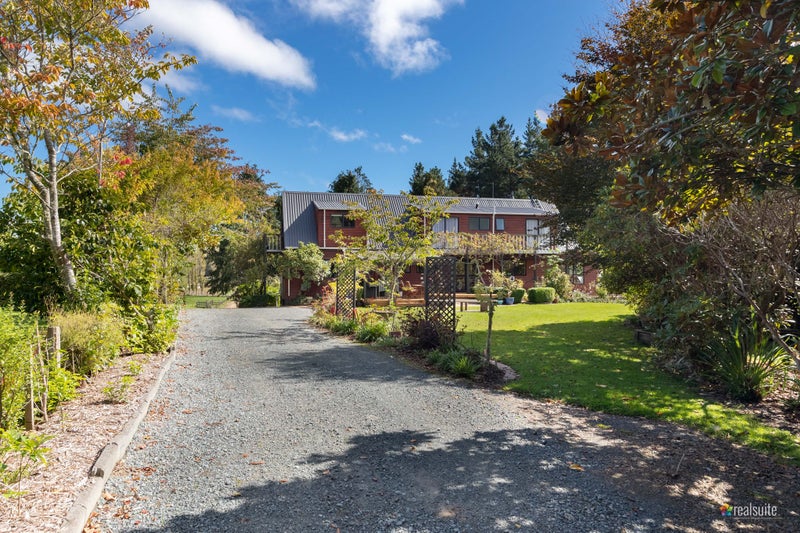 224 Katherine Mansfield Drive, Whitemans Valley, Upper Hutt - Carousel 2