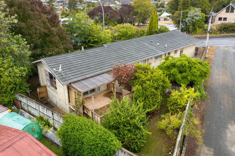 2 Houchens Road, Glenview, Hamilton - Carousel 3