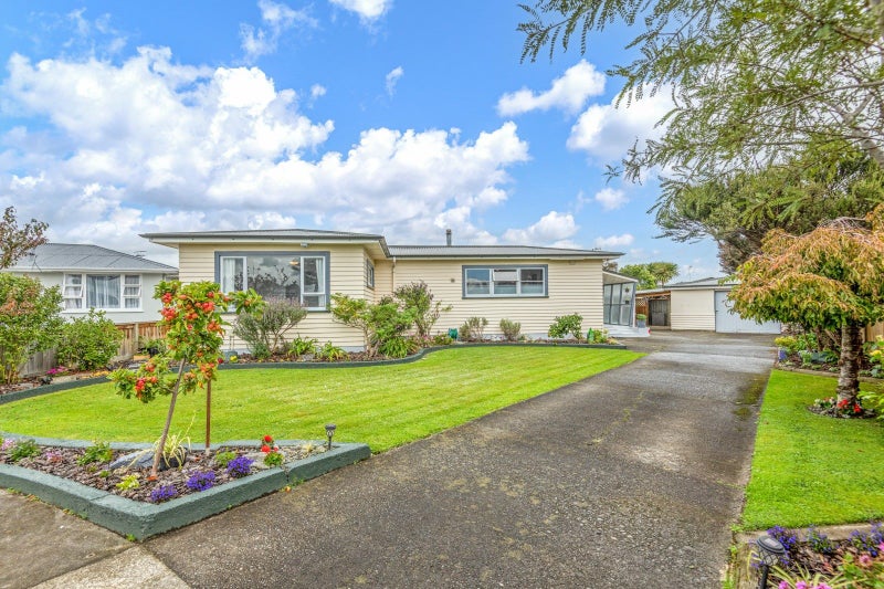 8 Weber Place, Roslyn, Palmerston North - Carousel 1