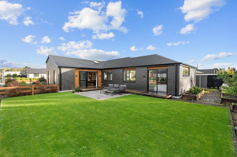 9 Tempering Drive, Halswell, Christchurch - Carousel 2