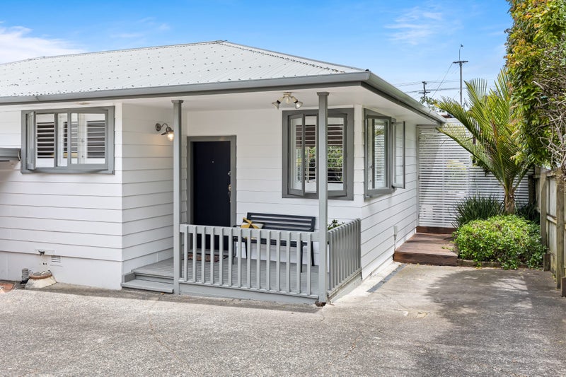 1/56 RICHMOND AVENUE, Northcote, Auckand - Carousel 1
