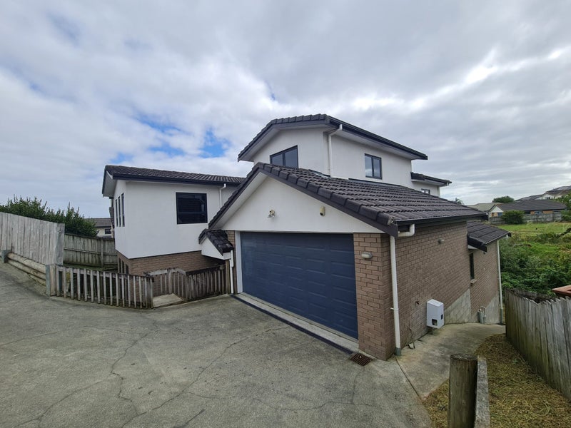 36 Arrowsmith Drive, Clover Park, Auckland - Carousel 1