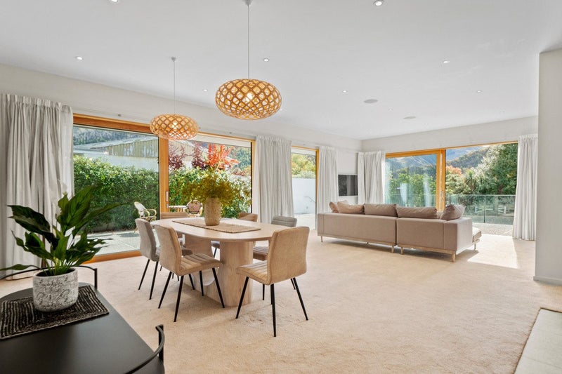 11 Stafford Street, Arrowtown, Arrowtown - Carousel 2