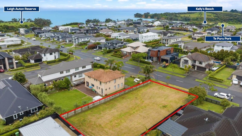 52 Constellation Avenue, Beachlands, Auckland - Carousel 1