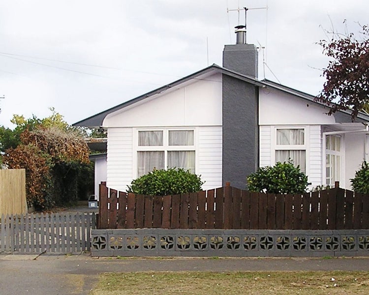 34 Carrington Avenue, Hillcrest, Hamilton - Carousel 1