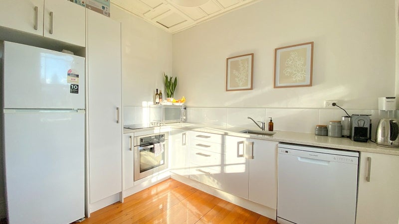 1 Glasgow Terrace, Grafton, Auckland - Carousel 2