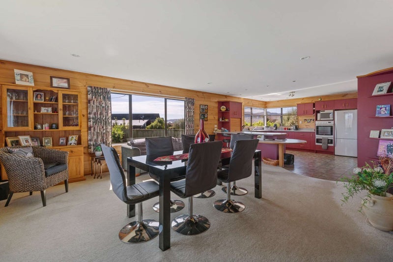 10 Bradley Place, Lynmore, Rotorua - Carousel 2