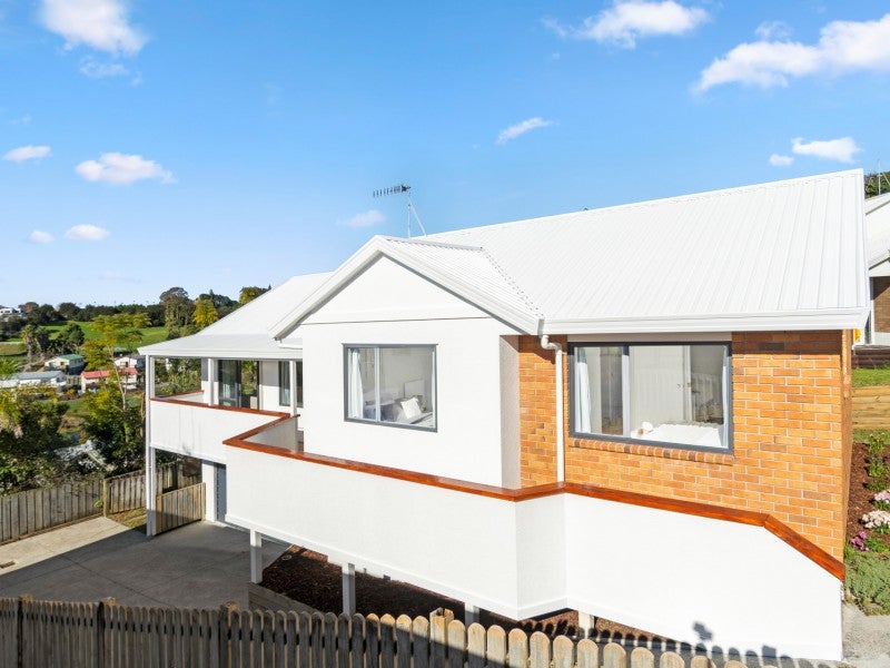 15 Tamworth Place, Gate Pa, Tauranga - Carousel 1